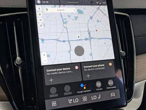 New 2026 Volvo XC90 B5 Plus w/ Protection Package image 14