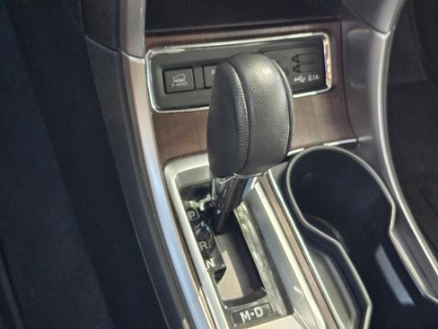 Used 2022 Subaru Ascent Touring AWD/4WD image 18