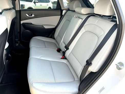 Used 2023 Hyundai Kona Limited FWD image 21