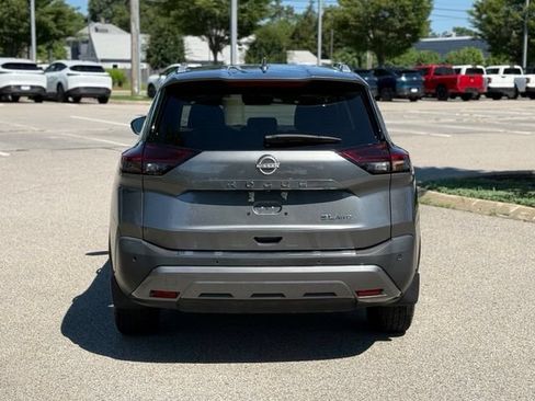 Certified 2022 Nissan Rogue SL w/ SL Premium Package AWD/4WD image 6