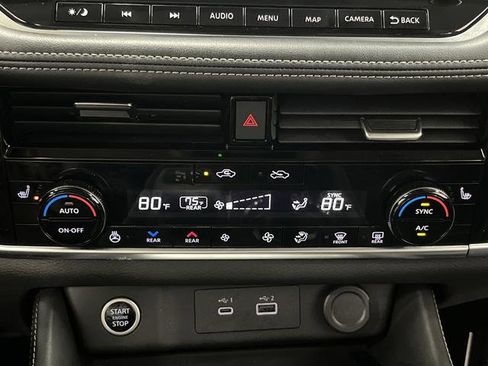 Used 2023 Nissan Rogue SL w/ SL Premium Package image 20