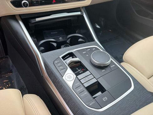 New 2026 BMW 330i Sedan w/ Convenience Package RWD image 22