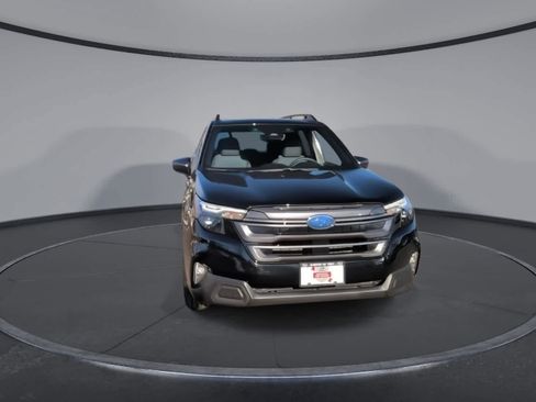 Certified 2025 Subaru Forester Premium image 3