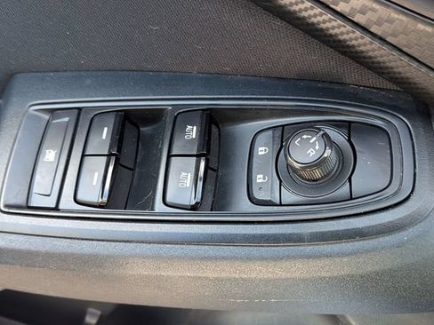 Used 2018 Subaru Impreza 2.0i AWD/4WD image 12