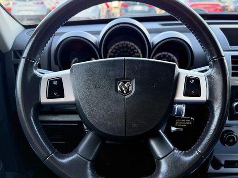 Used 2011 Dodge Nitro SXT image 12