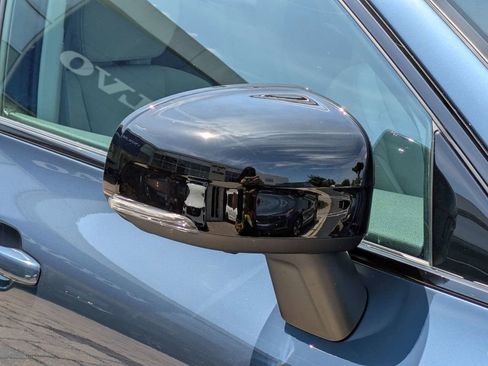 Certified 2024 Volvo XC60 T8 Plus w/ Protection Package Premier AWD/4WD image 12