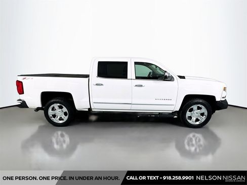 Used 2017 Chevrolet Silverado 1500 LTZ Z71 image 4