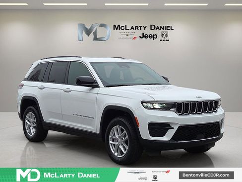 New 2026 Jeep Grand Cherokee Laredo X AWD/4WD image 1