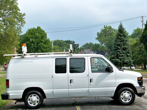 Used 2013 Ford E-150 and Econoline 150 w/ PWR Group image 4