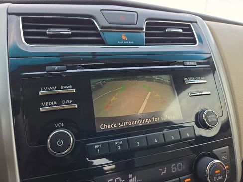 Used 2015 Nissan Altima 2.5 SV FWD image 27