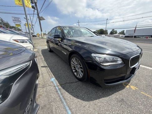 Used 2015 BMW 750Li xDrive image 1