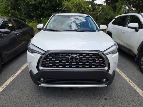 Certified 2023 Toyota Corolla Cross XLE FWD image 2