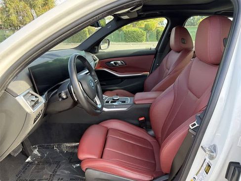 Used 2023 BMW 330e image 26