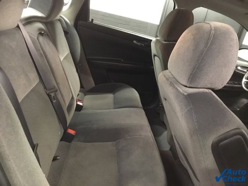 Used 2014 Chevrolet Impala LT w/ LT Sunroof Package image 30