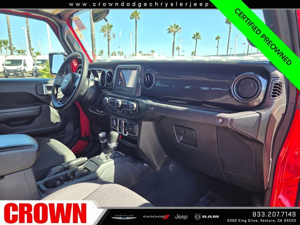 Certified 2022 Jeep Gladiator Sport AWD/4WD image 13