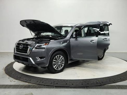Used 2024 Nissan Armada SL AWD/4WD image 12