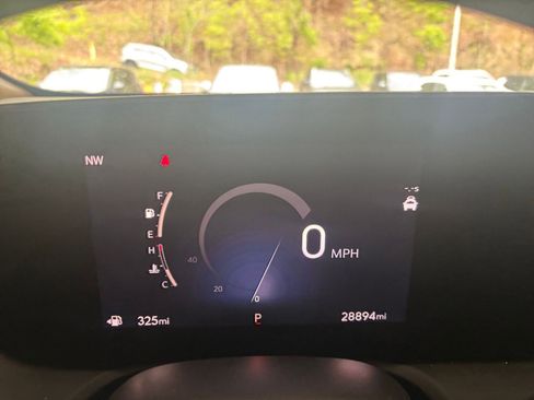 Used 2025 Buick Encore GX Preferred AWD/4WD image 40