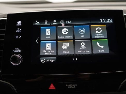 Used 2025 Honda Passport EX-L image 32