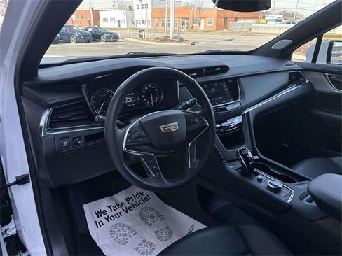 Certified 2022 Cadillac XT5 Premium Luxury image 21