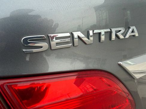 Used 2016 Nissan Sentra S FWD image 4