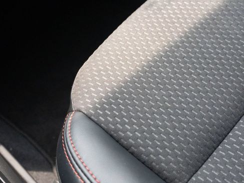 Used 2024 Ford Escape ST-Line w/ Tech Pack #1 FWD image 27