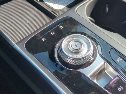 New 2026 Kia Carnival SX FWD image 16