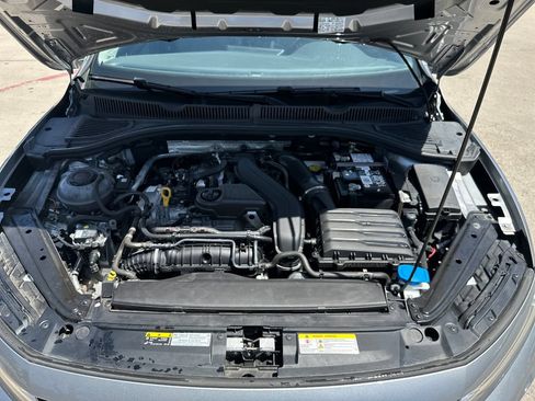 Used 2025 Volkswagen Jetta SE FWD image 24