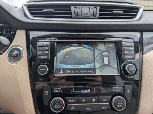 Used 2015 Nissan Rogue SL FWD image 16