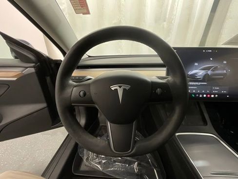 Used 2023 Tesla Model 3 Performance AWD/4WD image 11