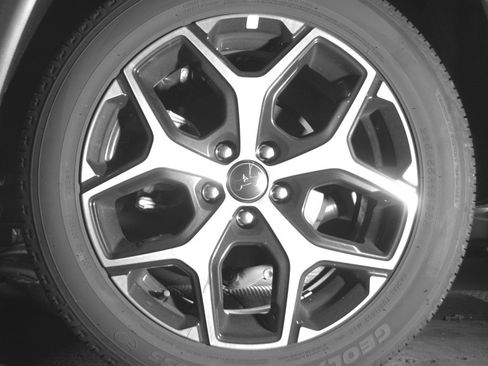 Used 2025 Jeep Compass Limited image 14