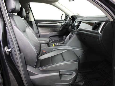 Used 2022 Volkswagen Atlas SE image 13