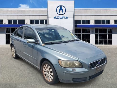 Used 2004 Volvo S40 2.4i FWD image 1