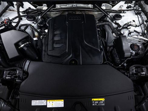 Certified 2025 Audi Q5 Premium Plus w/ Premium Plus image 17