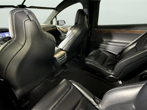 Used 2017 Tesla Model X P100D image 29