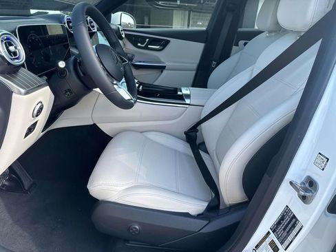 New 2026 Mercedes-Benz GLC 300 image 10