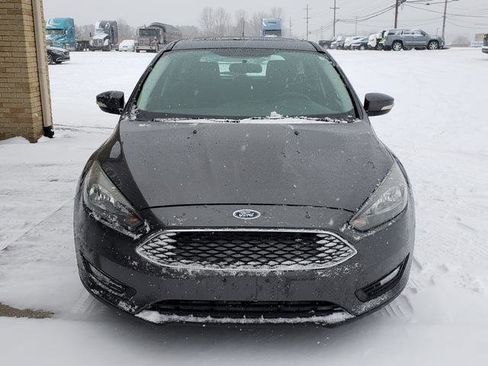 Used 2017 Ford Focus SEL w/ Cold Weather Package image 9