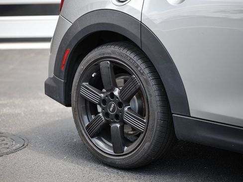 Used 2023 MINI Cooper S FWD image 6