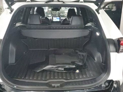 Used 2022 Toyota RAV4 XSE AWD/4WD image 10
