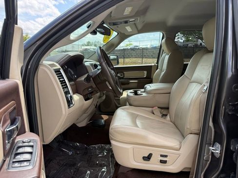 Used 2018 RAM 1500 Laramie RWD image 22