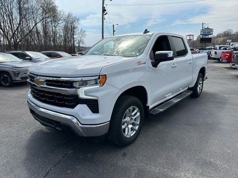 Used 2022 Chevrolet Silverado 1500 LT image 1
