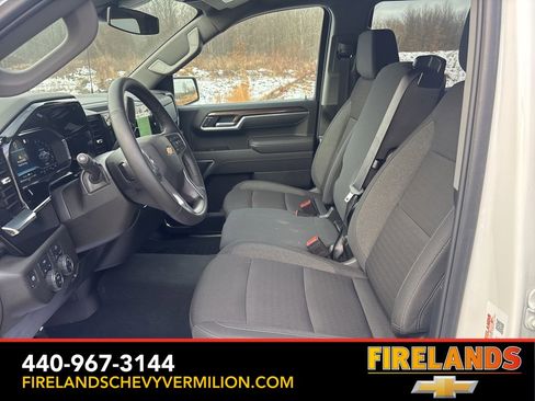New 2025 Chevrolet Silverado 1500 LT image 3