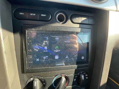 Used 2005 Ford Mustang GT Premium image 14