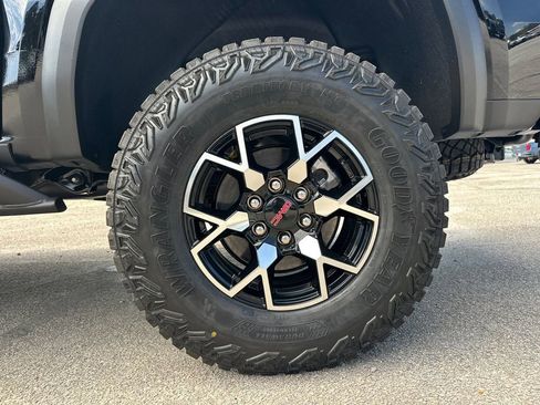 New 2026 GMC Canyon AT4X image 20