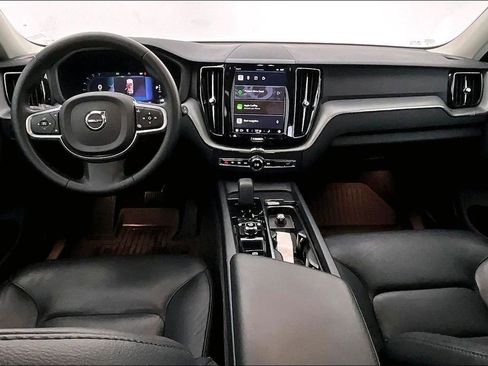 Used 2023 Volvo XC60 B5 Core w/ Climate Package image 20