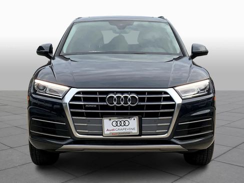 Used 2020 Audi Q5 Premium w/ Convenience Package image 3
