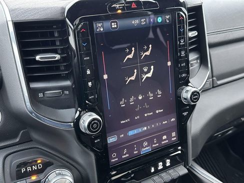 Used 2025 RAM 1500 Laramie image 30