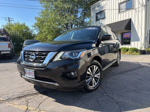 Used 2018 Nissan Pathfinder SV AWD/4WD image 1