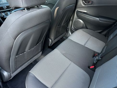 Used 2018 Hyundai Kona SEL w/ SEL Tech Package 02 FWD image 14