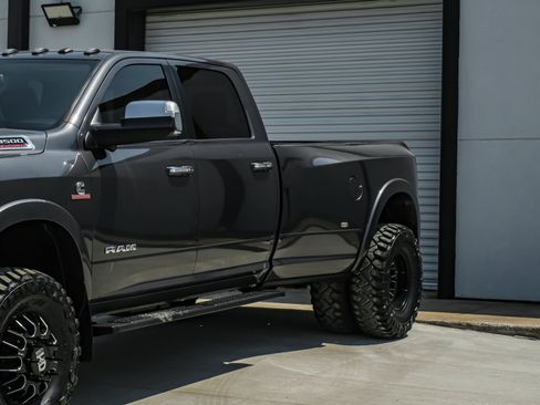 Used 2019 RAM 3500 Laramie AWD/4WD image 5