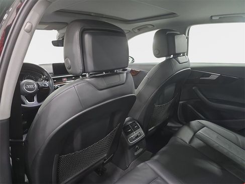 Used 2019 Audi A4 2.0T Premium w/ Convenience Package image 13